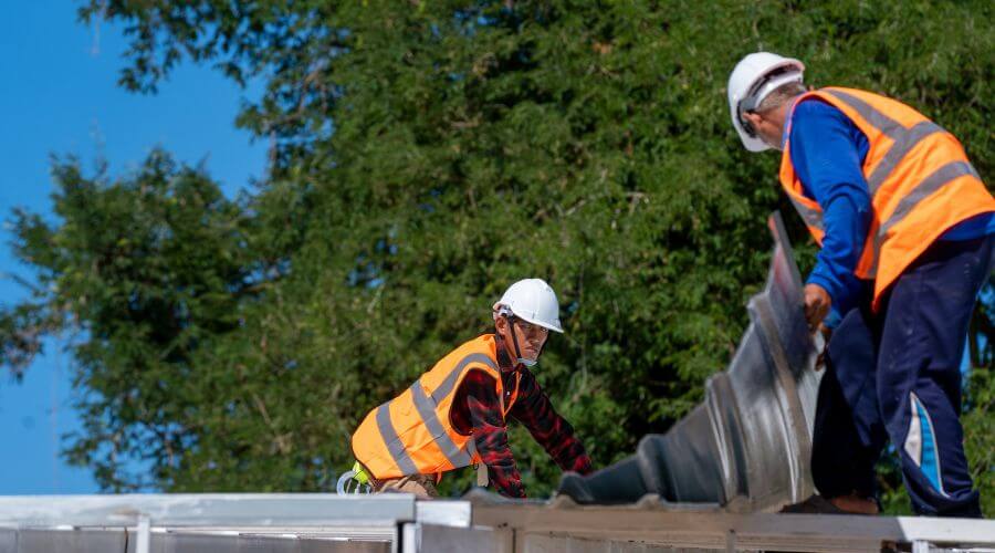 Professional gutter cleaning in Ottumwa, IA